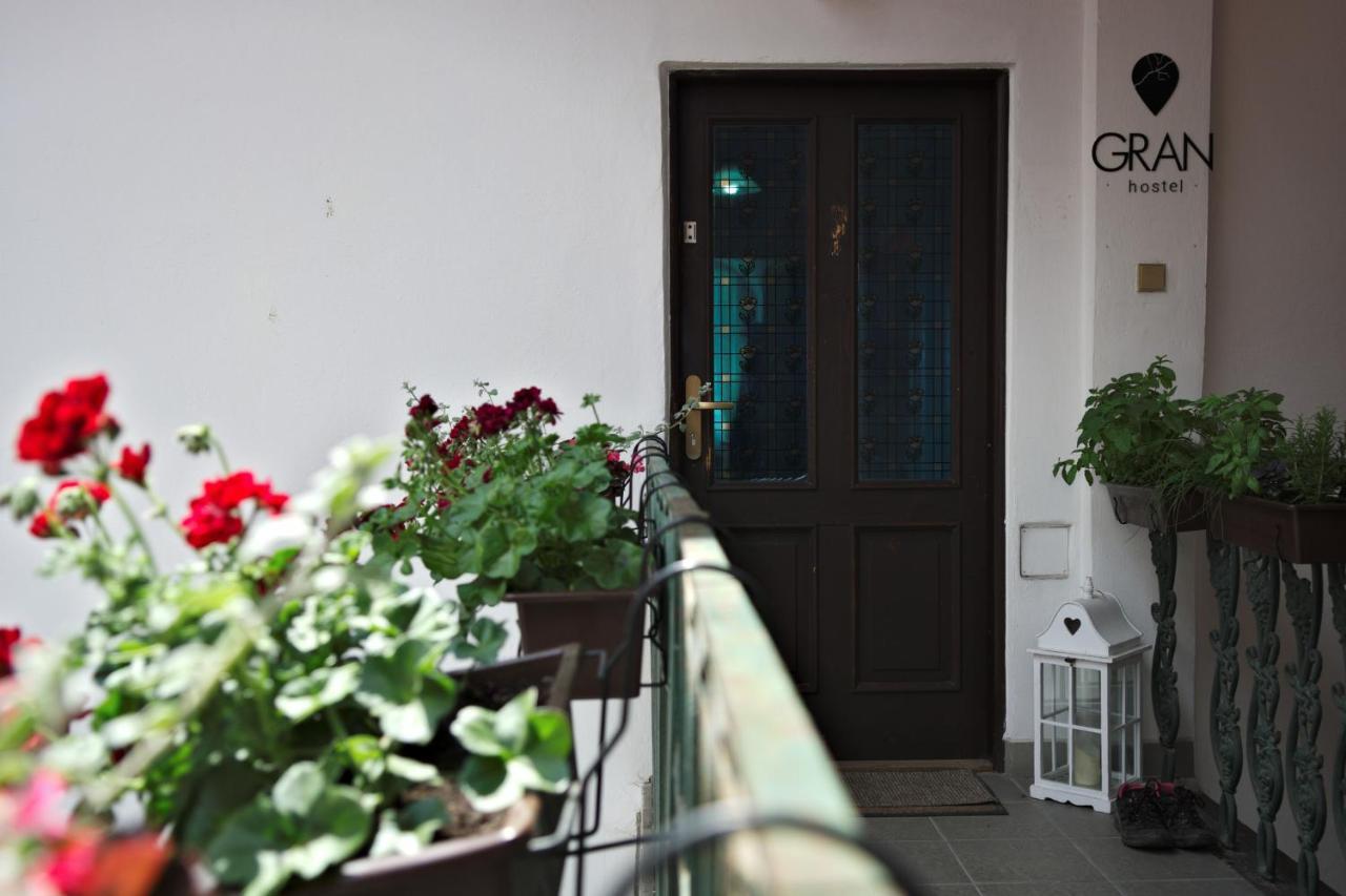 Gran Hostel Banská Bystrica Dış mekan fotoğraf
