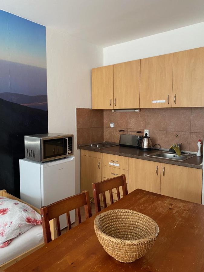 Gran Hostel Banská Bystrica Dış mekan fotoğraf