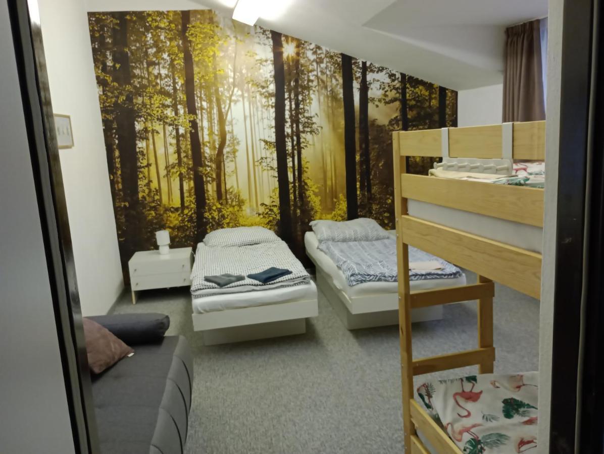 Gran Hostel Banská Bystrica Dış mekan fotoğraf