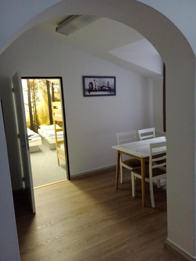 Gran Hostel Banská Bystrica Dış mekan fotoğraf