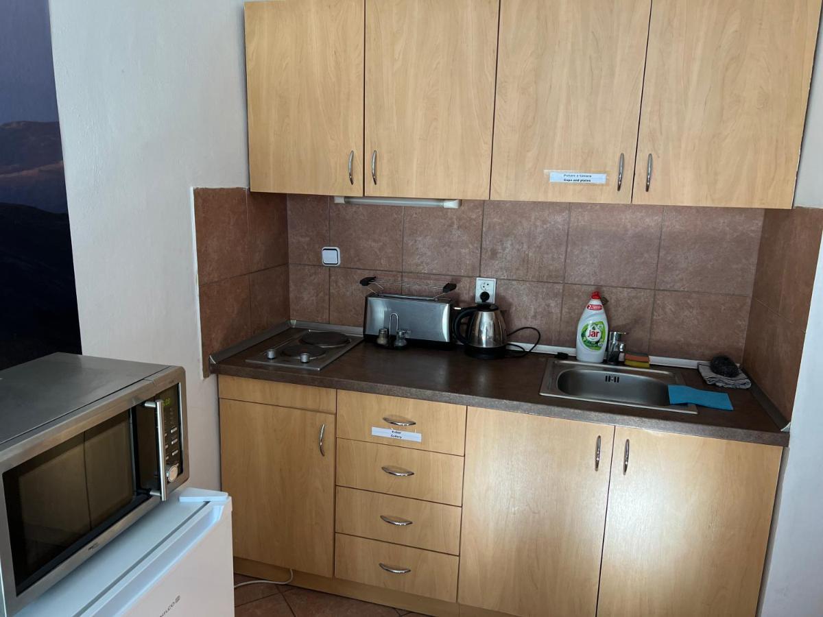Gran Hostel Banská Bystrica Dış mekan fotoğraf