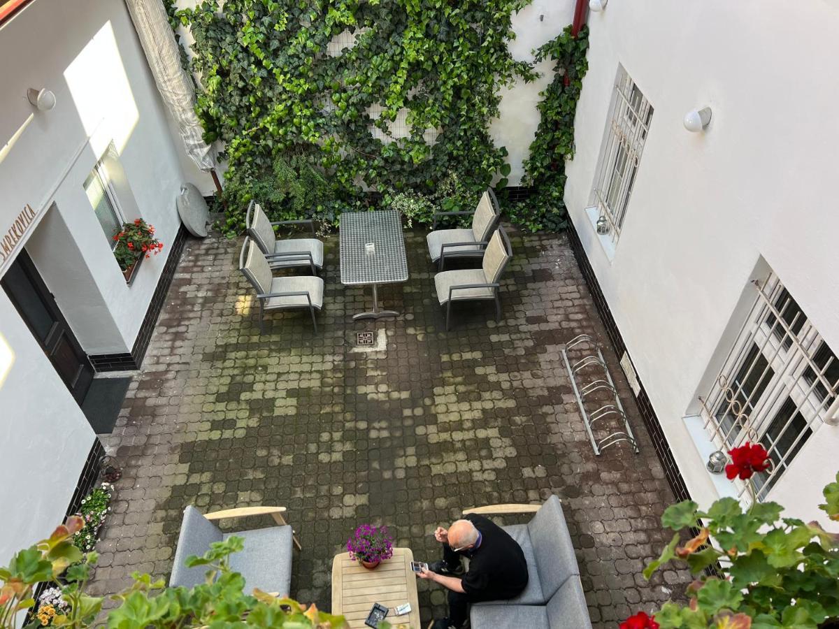Gran Hostel Banská Bystrica Dış mekan fotoğraf